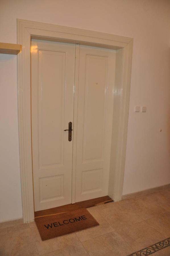 Apartman U Vaclava V Centru Mesta Litomyšl Buitenkant foto